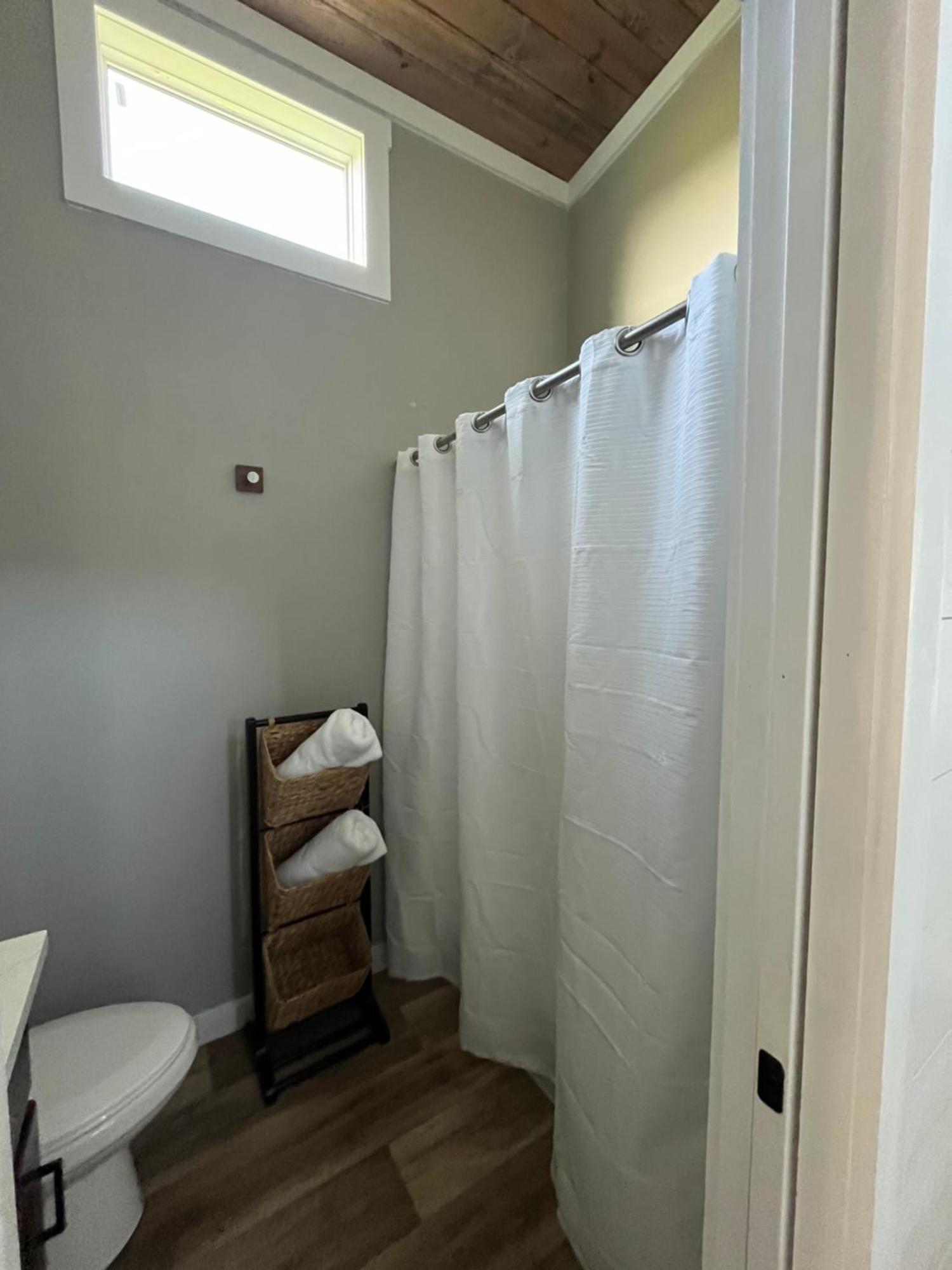 Luxury Riverfront Tiny House- Amazing Views- #111 Strawberry Plains Exterior foto